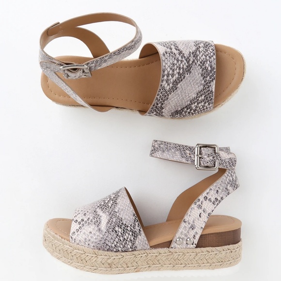 𝙇𝙖𝙨𝙩 𝙎𝙞𝙯 10🖤Snake Open Toe Espadrille - Picture 4 of 8